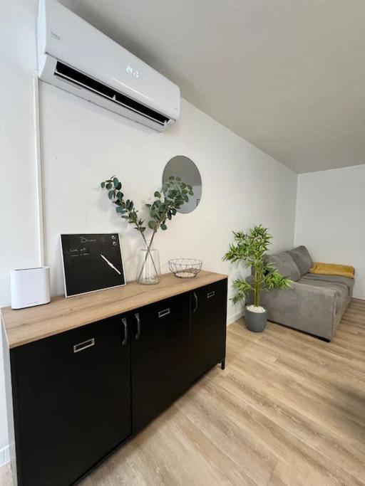 Petite Maison Avec Terrasse La Penne-sur-Huveaune Buitenkant foto